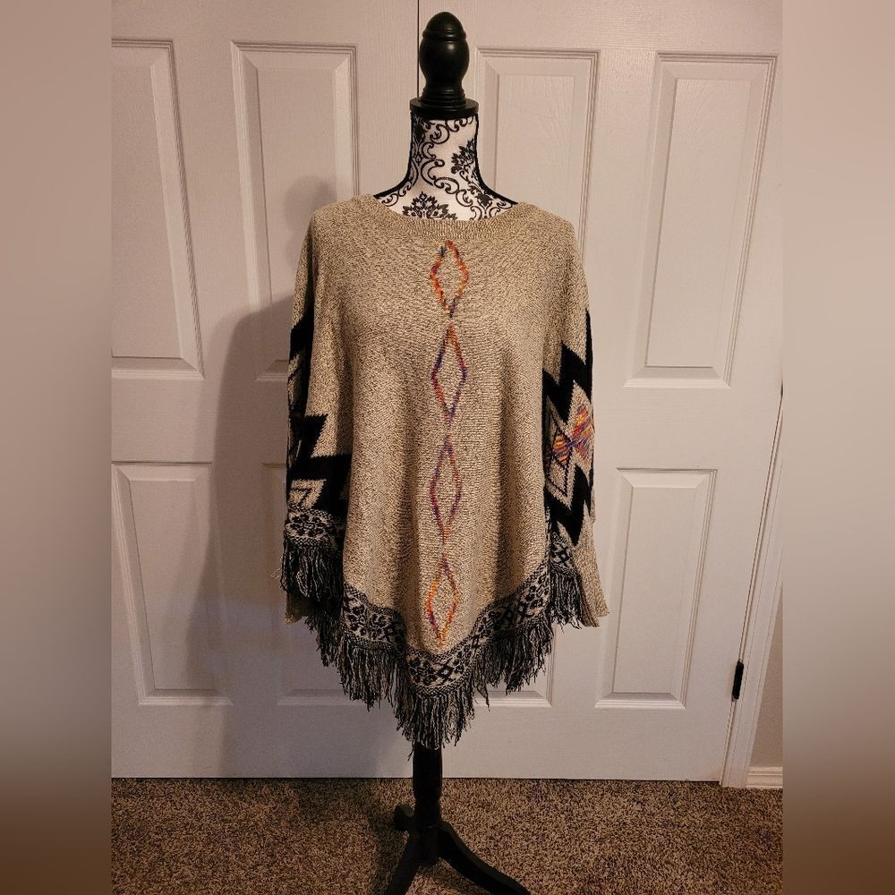 ‎Adora poncho style Sweater